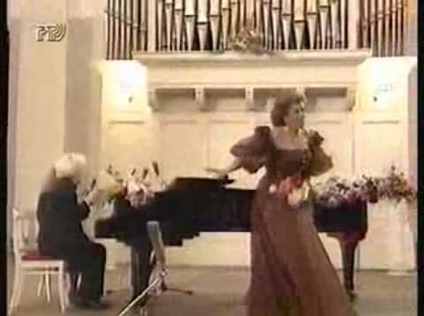 <span>FULL </span>Recital Elena Obraztsova in St.Petersburg 1996