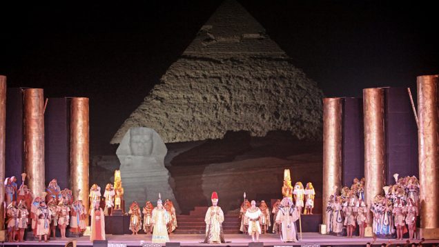 <span>FULL </span>Aida-Pyramids-2