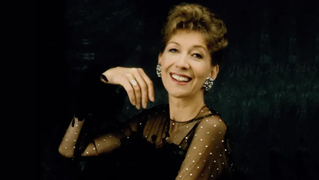 <span>FULL </span>1200x680_sc_felicity-lott-dts-eric-robert-getty.jpg