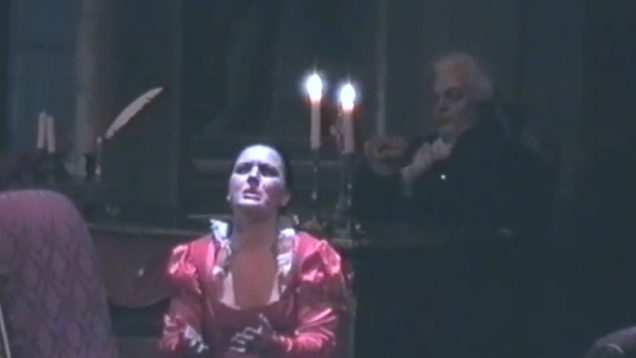 <span>FULL </span>capture